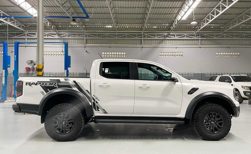 ford-ranger-raptor-6.jpg